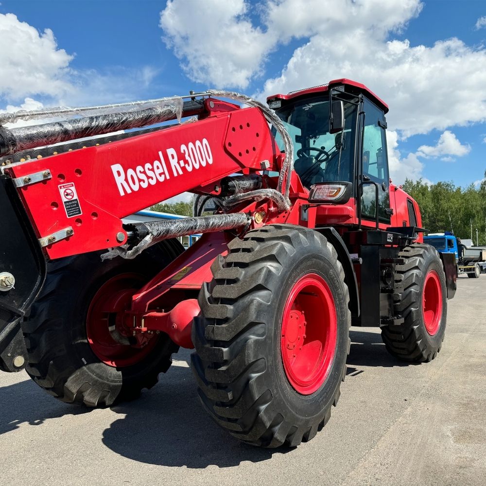 Фронтальный погрузчик Rossel R-3000