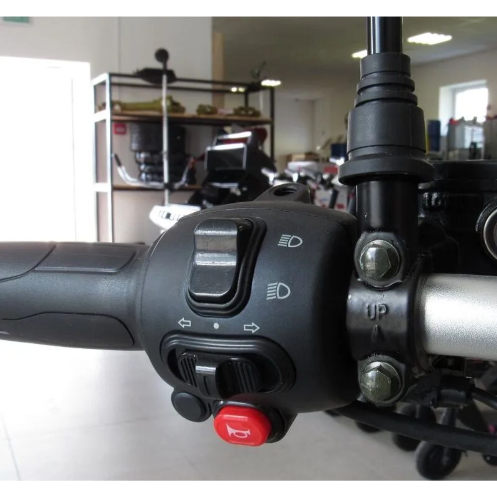 Купить электроскутер YAKAMA АР-Н0003G Электроскутер YAKAMA АР-Н0003G