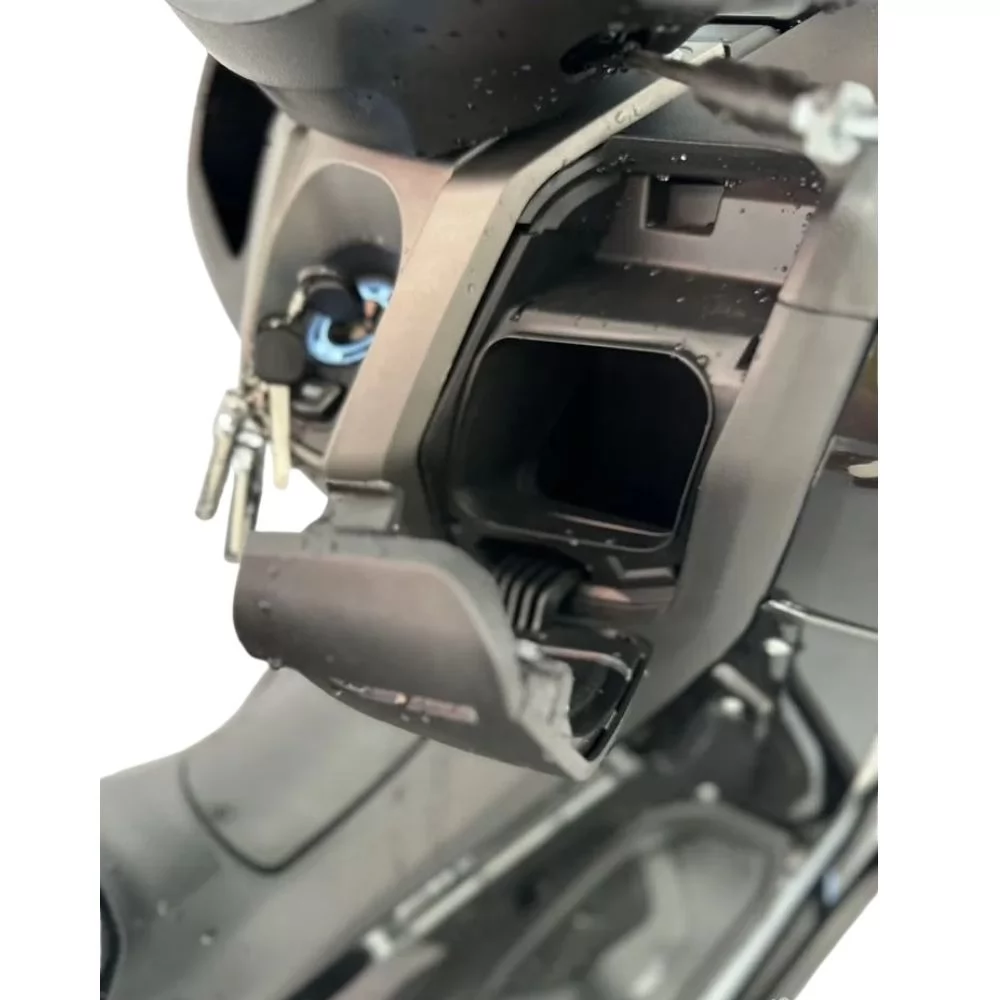 Купить скутер Sprmotors city-MAX 180 EFI 49сс Скутер Sprmotors city-MAX 180 EFI 49сс